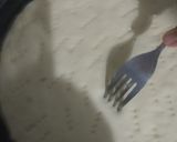 A picture of step 3 of ChickenTikka Pizza.