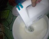Foto langkah ke 1 dari resep Mini roll rainbowcake putih telur.