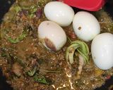 Foto langkah ke 7 dari resep Ayam Telur Cabe Ijo.