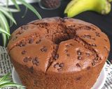 Foto langkah ke 9 dari resep Banana Chocolate Chiffon Cake.