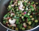 A picture of step 4 of Bhindi.