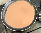 Foto langkah ke 4 dari resep Crepes Cokelat Isi Mangga Keju Oles.