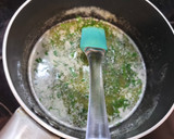 Foto del paso 2 de la receta: Pan con queso y mantequilla de ajo 😋