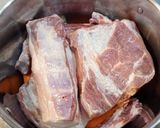 Húsleves sertésjavából recept fázis 2 fotója