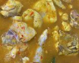 Gambar langkah 2 resipi Ayam Masak Lemak Lengkuas Cili Padi dengan Terung.