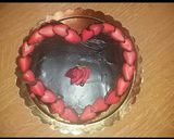 Foto del passaggio 3 della ricetta Cuore al cioccolato bianco e lamponi