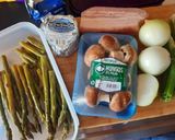 Foto del paso 1 de la receta: Tarta de espárragos y hongos portobellos