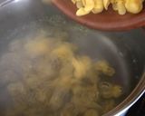 Foto del paso 2 de la receta: Pasta de paquetitos de champiñón y trufa, con txistorra a la sidra