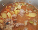 Foto del paso 4 de la receta: Estofado de cuellos de cordero