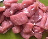Foto del paso 1 de la receta: Arroz al horno de carne de pavo en sartén de hierro
