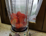 Foto del paso 2 de la receta: Polos de fresa y nísperos!!!