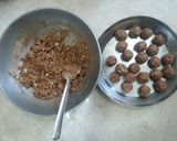 हिवाळी डींक लाडू (Dink Ladoo Recipe In Marathi) रेसिपी स्टेप 5 फोटो 