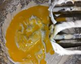 Foto langkah ke 4 dari resep Bolu Potong Gurih.