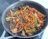 A picture of step 2 of Korean Black Spaghetti With Roasted Chajang Sauce.