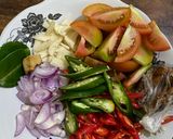 Foto langkah ke 2 dari resep Garang Asem Ayam Simple.