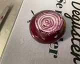 Une image de l'étape 2 de Pommes de terre sautées à l'oignon rouge.