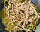 Foto langkah ke 3 dari resep Tumis Usus Ayam Cabe Ijo.