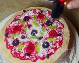A picture of step 11 of Pizza theme cake (mix flavor).