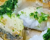 Foto del paso 4 de la receta: Merluza a la plancha con arroz de curry