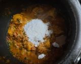 चिकन बिर्याणी (Chicken Biryani Recipe In Marathi) रेसिपी स्टेप 4 फोटो 