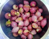 Foto del paso 7 de la receta Cebollitas morunas en vinagre con toques aromáticos