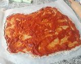 Foto del paso 4 de la receta: Pizza con queso y atún