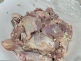 Arroz meloso de pollo al ajillo