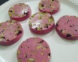 A picture of step 4 of Rose Pista Chocolate fudge.