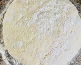 Foto del paso 2 de la receta: 🥟CALZONE🥟 DE PUERROS 🧀QUESO🧀 Y 🍖 JAMÓN🍖 (masa casera) 😋