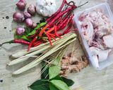 Foto langkah ke 1 dari resep Ayam kukus aromatik.