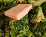 Foto del paso 1 de la receta: Tarta rectangular de brócoli congelado y queso 🥦 con masa casera e integral 🧀 ideal para el picnic