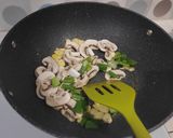 Foto langkah ke 4 dari resep Brokoli Jamur.