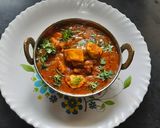 A picture of step 11 of Dhaba style paneer tikka masala gravy.