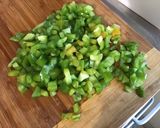 Une image de l'étape 4 de Salade de riz au thon, légumes et feta sauce truffée.
