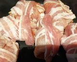 Töltött karaj (birssel, kecskesajttal) bacon köntösben recept fázis 2 fotója
