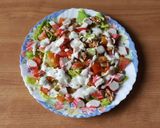 Foto del paso 4 de la receta: Ensalada de surimi con lechuga