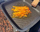 Foto del paso 2 de la receta: Matambre relleno