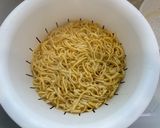 A picture of step 2 of Chicken Chow Mein.