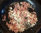 Káposztás-baconos-cottage cheese-el töltött Byrek recept fázis 1 fotója