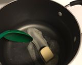 Foto langkah ke 2 dari resep Creamy Penne Pasta.