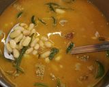 Foto del paso 4 de la receta Alubias estofadas con butifarra