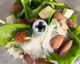 Une image de l'étape 2 de Pesto de pousses d’épinard.