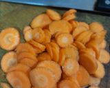 Foto langkah ke 1 dari resep 9) Cah Jamur Tiram Wortel Baso.
