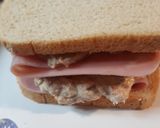 A picture of step 3 of Tunafish-Ham Sandwich.