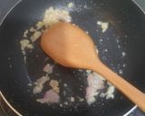 Foto langkah ke 3 dari resep Nasi Goreng Keju Simpel.