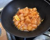 Une image de l'étape 5 de Poulet aux poivrons rouges crème et parmesan.
