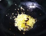 Gambar langkah 3 resipi Spaghetti Aglio Olio Udang Harimau.