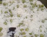 A picture of step 4 of Matar pulao.