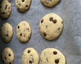Foto del paso 4 de la receta: Galletas con pepitas de chocolate