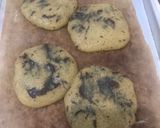 Foto langkah ke 5 dari resep Chewy Chocolate Cookies (2).